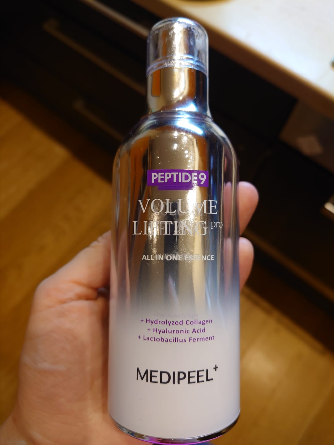Customer photo review of Skābekļa liftinga esence ar peptīdiem Medi-Peel Peptide 9 Volume Lifting All In One Essence PRO