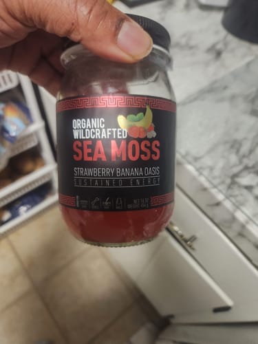 Customer photo review of Strawberry Banana Oasis Sea Moss Gel