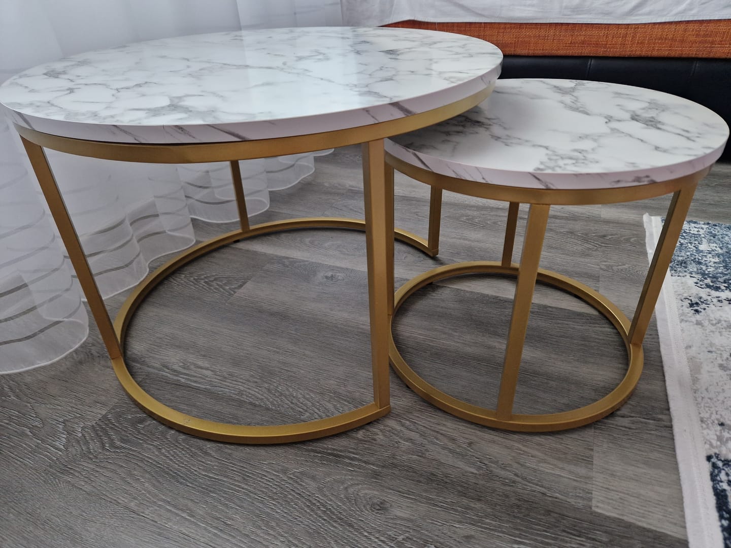 Customer photo review of Set 2 masute cafea PAOLA, alb cu efect de marmura/auriu