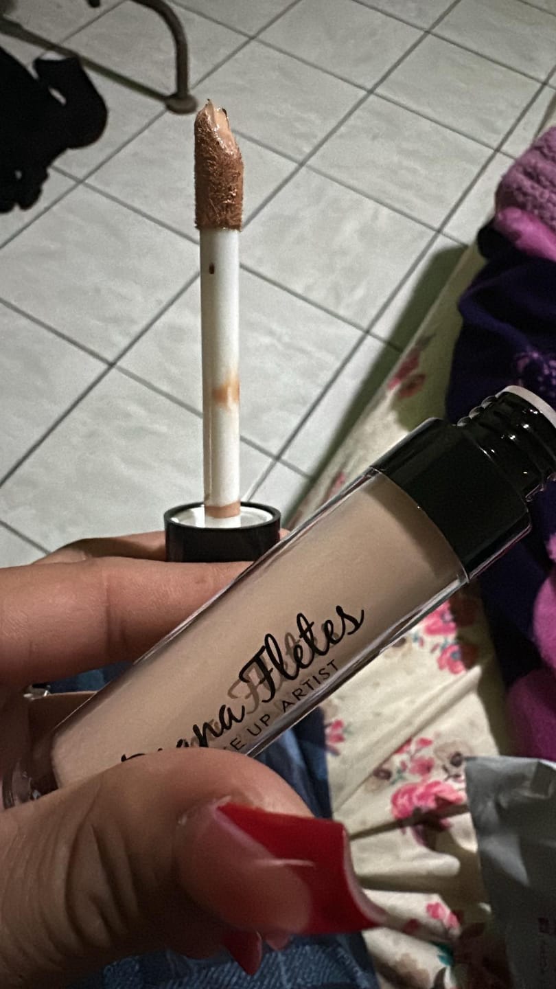 Customer photo review of Corrector Diana Fletes A Prueba De Agua