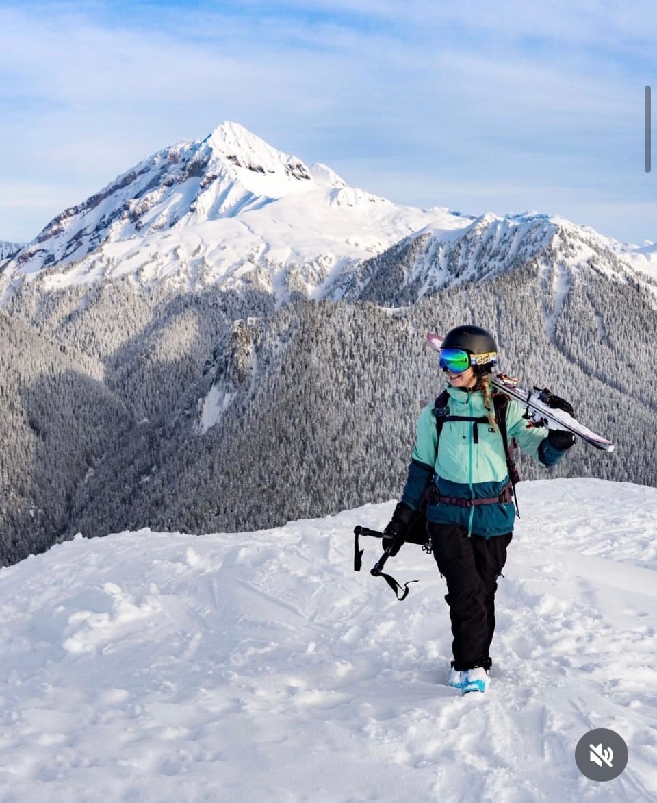 Customer photo review of The Emily Snow Goggle - Gasolina Lens