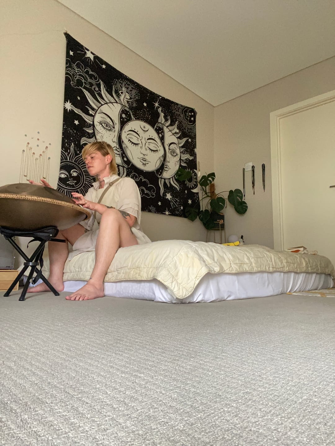 Customer photo review of Handpan 10-Note D Kurd Beginner Gold 432hz 55cm