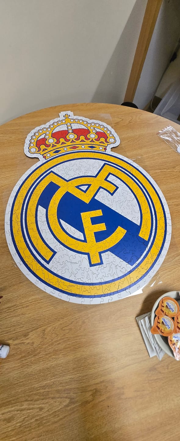 Customer photo review of Real Madrid CF® Logo - Wooden Puzzle