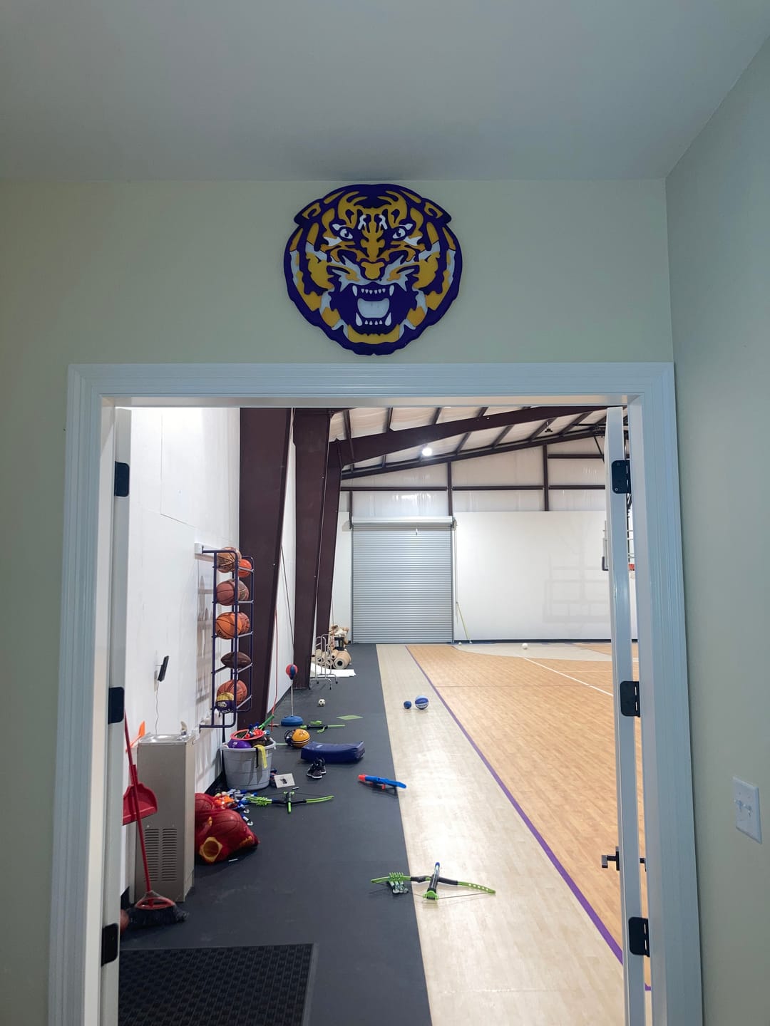 Customer photo review of LSU Iconic Tiger Head 3D Metal Wall Art