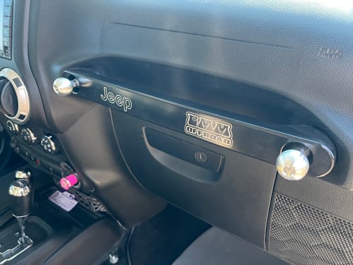 Customer photo review of Jeep JK & JKU Grab Bar