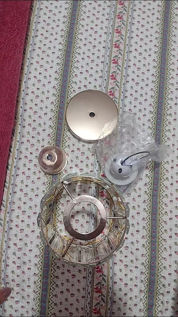 Customer photo review of Luminária de Teto Sofisticada Cúpula de Vidro Bivolt