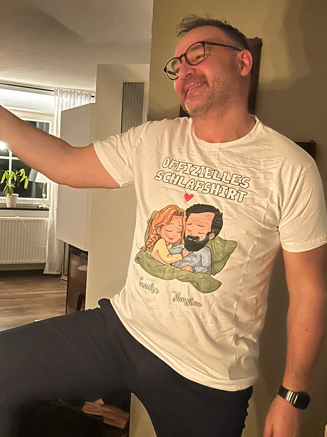 Customer photo review of Offizielles Schlafshirt - Personalisiertes T-Shirt für Paare
