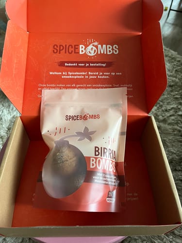 Fotorecensie van een klant over Birria Bomb
