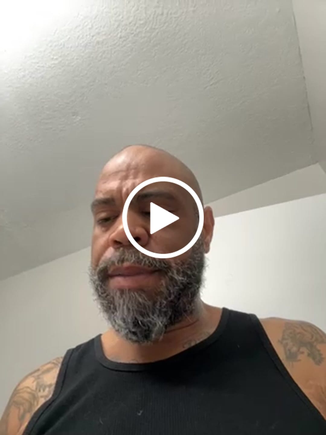 Customer video review of Beard Shampoo + The Monarchy Beard Conditioner Combo