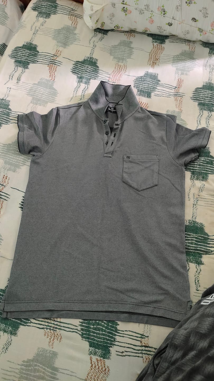 Customer photo review of Golf Polo  -  Iron Gray T-Shirts For Men | Ariser