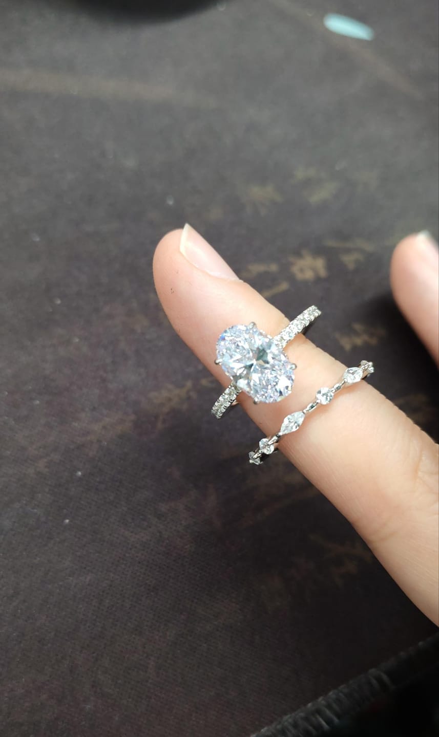 Customer photo review of S925 Attractive 2PC 2.5Ct Oval Cut Bridal Wedding Ring Set Stackable Ring Set For Daily Wear