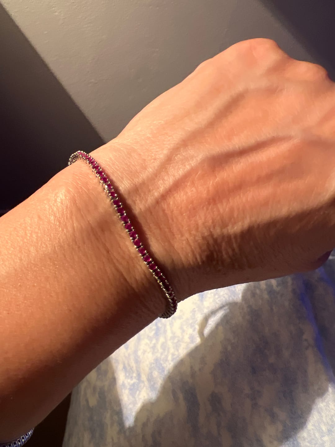 Customer photo review of Bracciale tennis pietre fucsia 2 mm