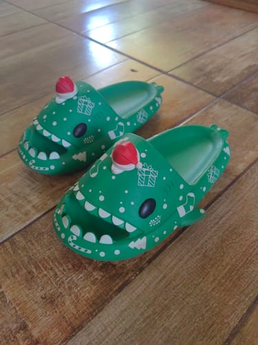 Customer photo review of Sharklas® Santa Claus