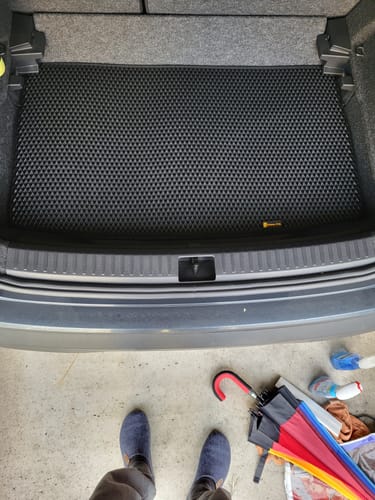 Customer photo review of Kofferraumwanne nach Maß