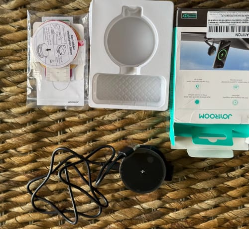 Customer photo review of MagSafe Car Mount Charger