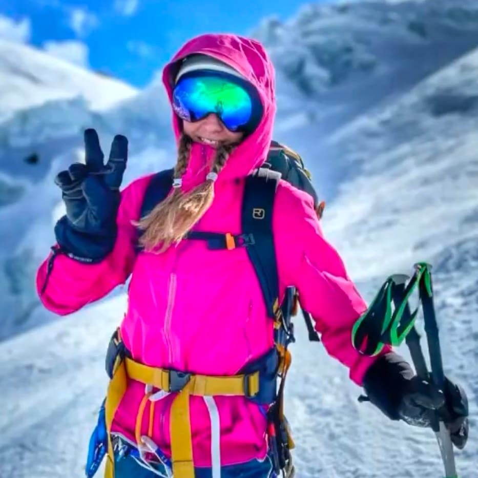 Customer photo review of The Emily Snow Goggle - Photochromic Black Lens
