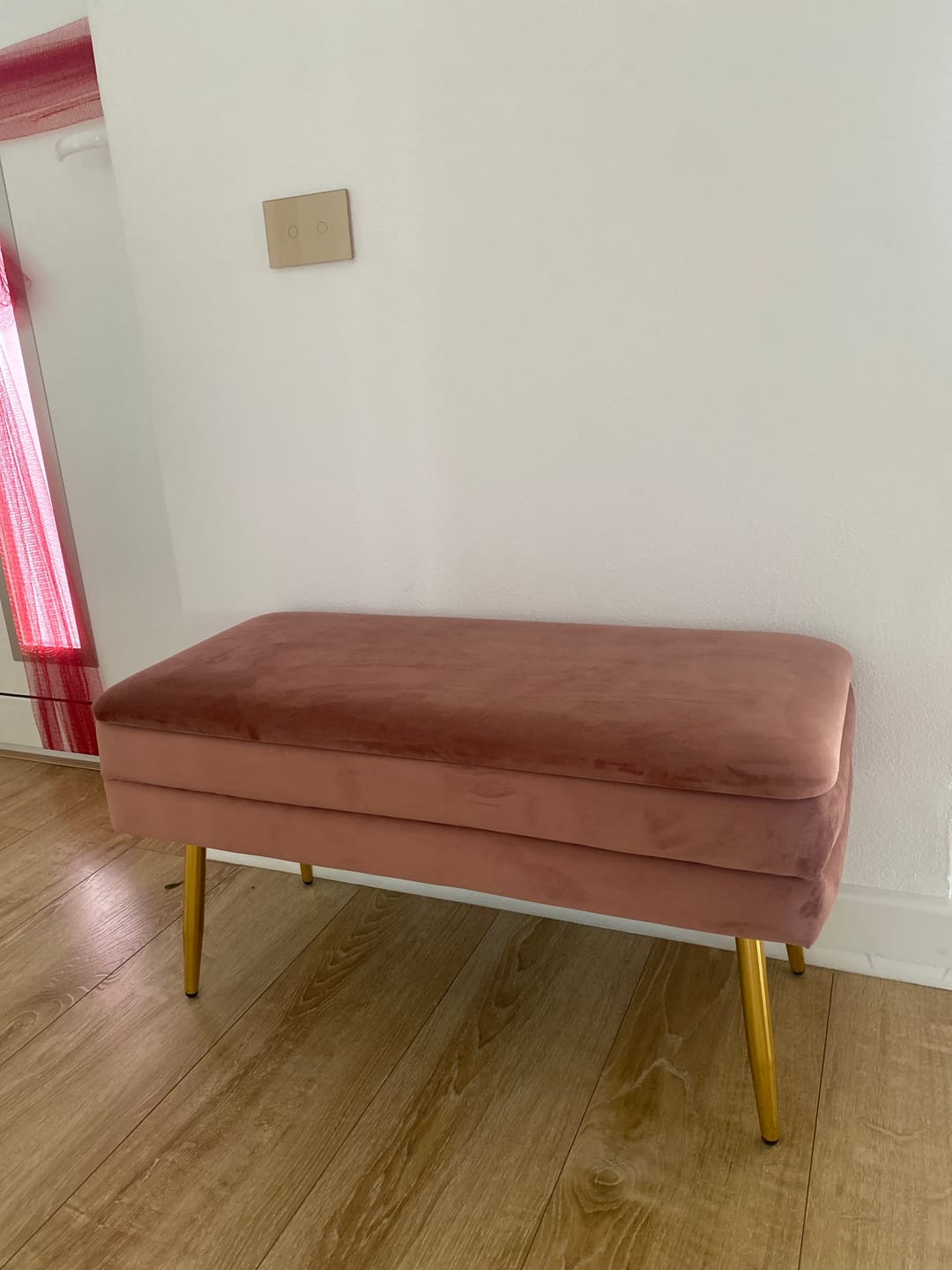 Customer photo review of Bancheta VELVA, stofa catifelata roz, 78x35x40 cm