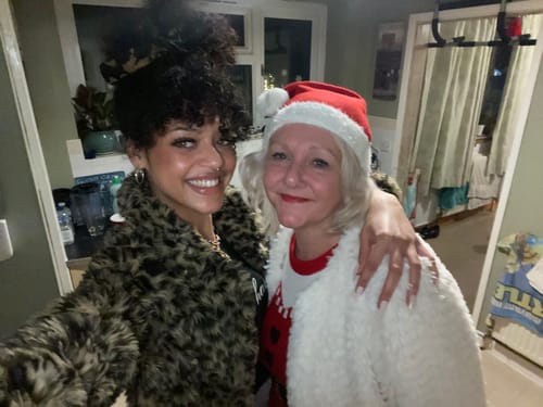 Customer photo review of HATER TEE (BLACK)