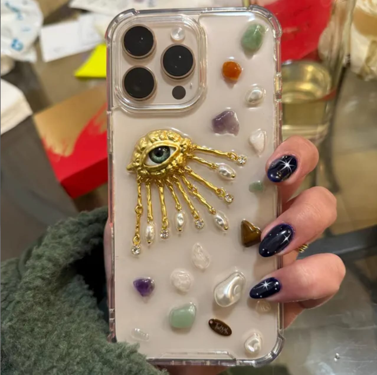 Customer photo review of Dream Series. Golden eye