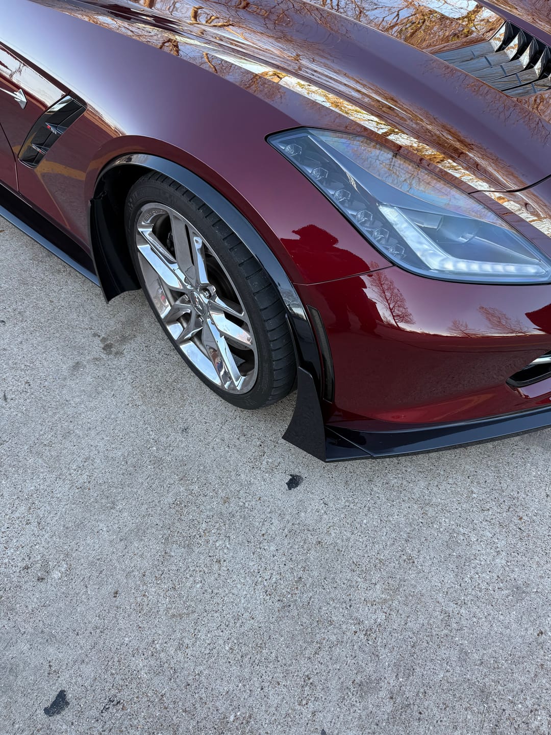Customer photo review of Chevrolet Corvette C7 Front Fender Flares Wheel Trim