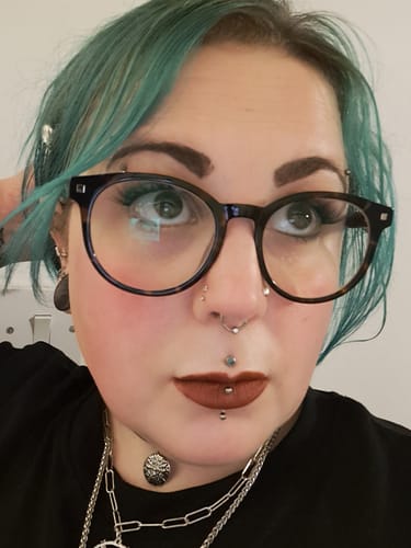 Customer photo review of Cat-eye Classic Pre-mapped Cluster Lashes