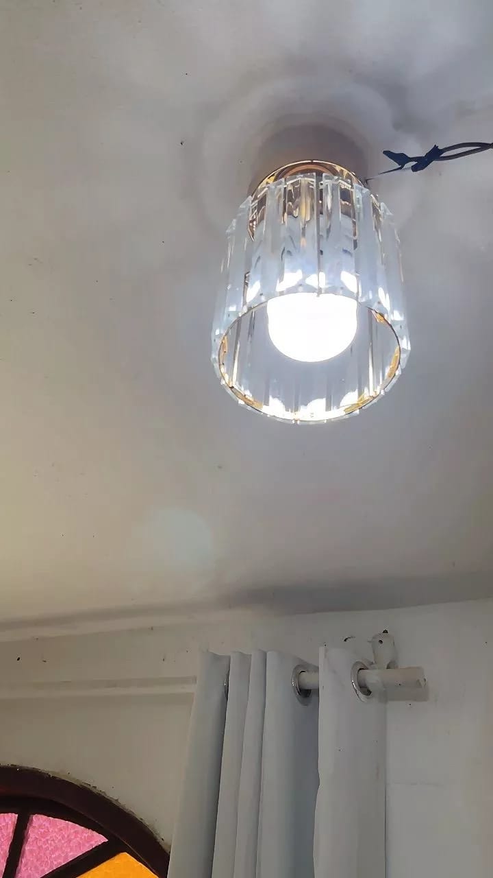 Customer photo review of Luminária de Teto Sofisticada Cúpula de Vidro Bivolt