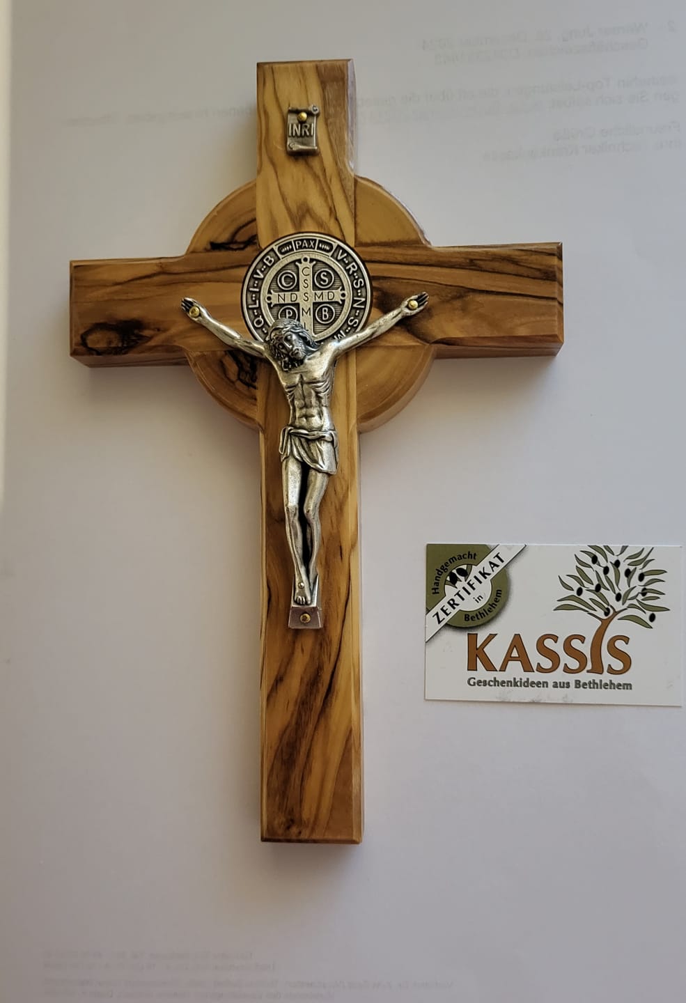 Customer photo review of St. Benedikt Kreuz aus Olivenholz