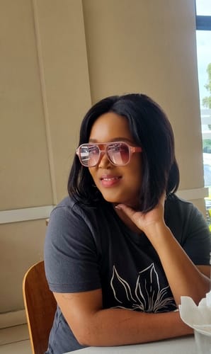 Customer photo review of OLIVIA - Brazilian 4x4 Lace Wig