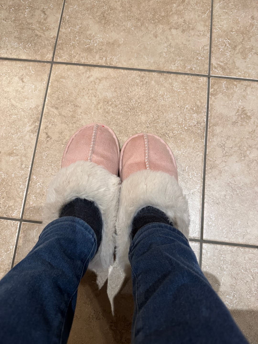 Customer photo review of Nordic Comfy Slippers