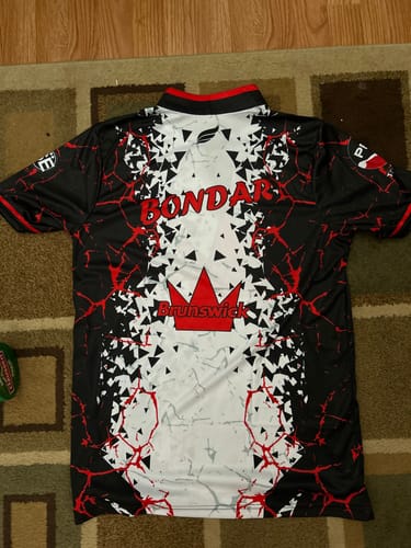 Customer photo review of BROX - BLACK RED - BOWLING JERSEY