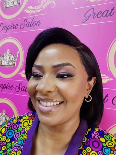 Customer photo review of Wig Special 1 - Lace Frontal Straight 10"