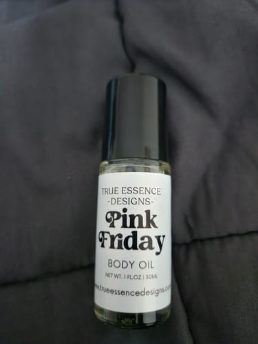Customer photo review of Pink Friday Body Oil - Women
