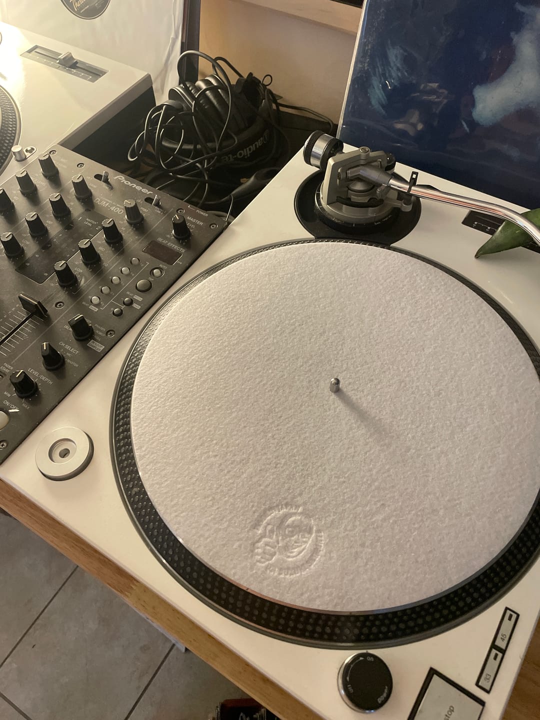 Customer photo review of Dr. Suzuki - Mix Edition Slipmat Pair (WHITE)