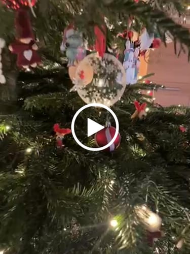 Customer video review of Weihnachtsdeko mit Schneeflocken