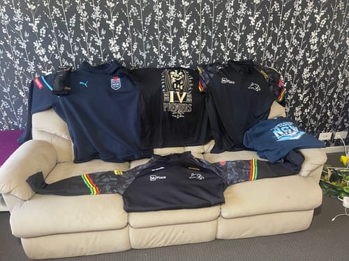 Customer photo review of 2025 Penrith Panthers Training Tee (Black)