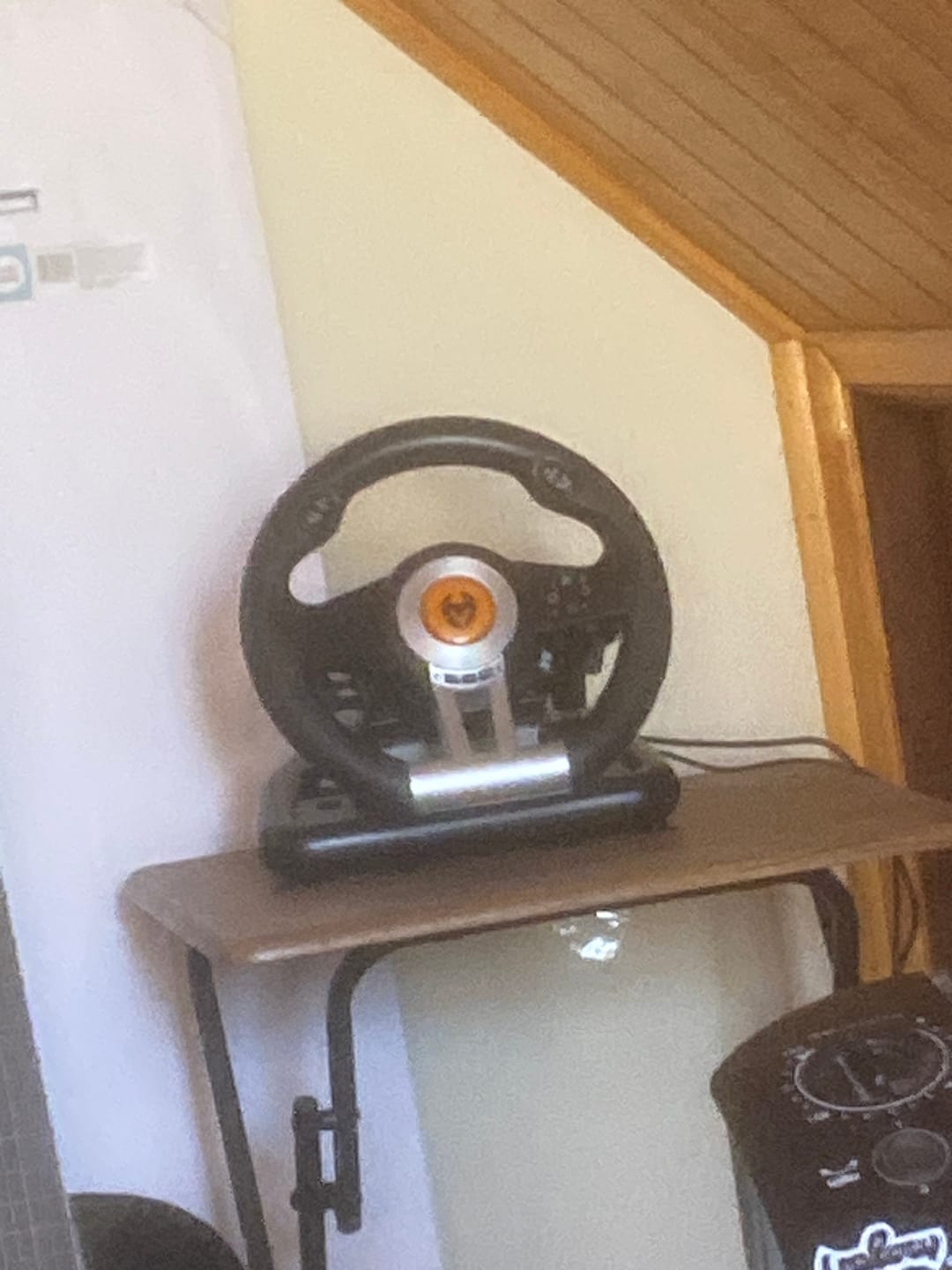 Customer photo review of Volante Y Pedales Gamer Krom K-wheel Multiplatafoma
