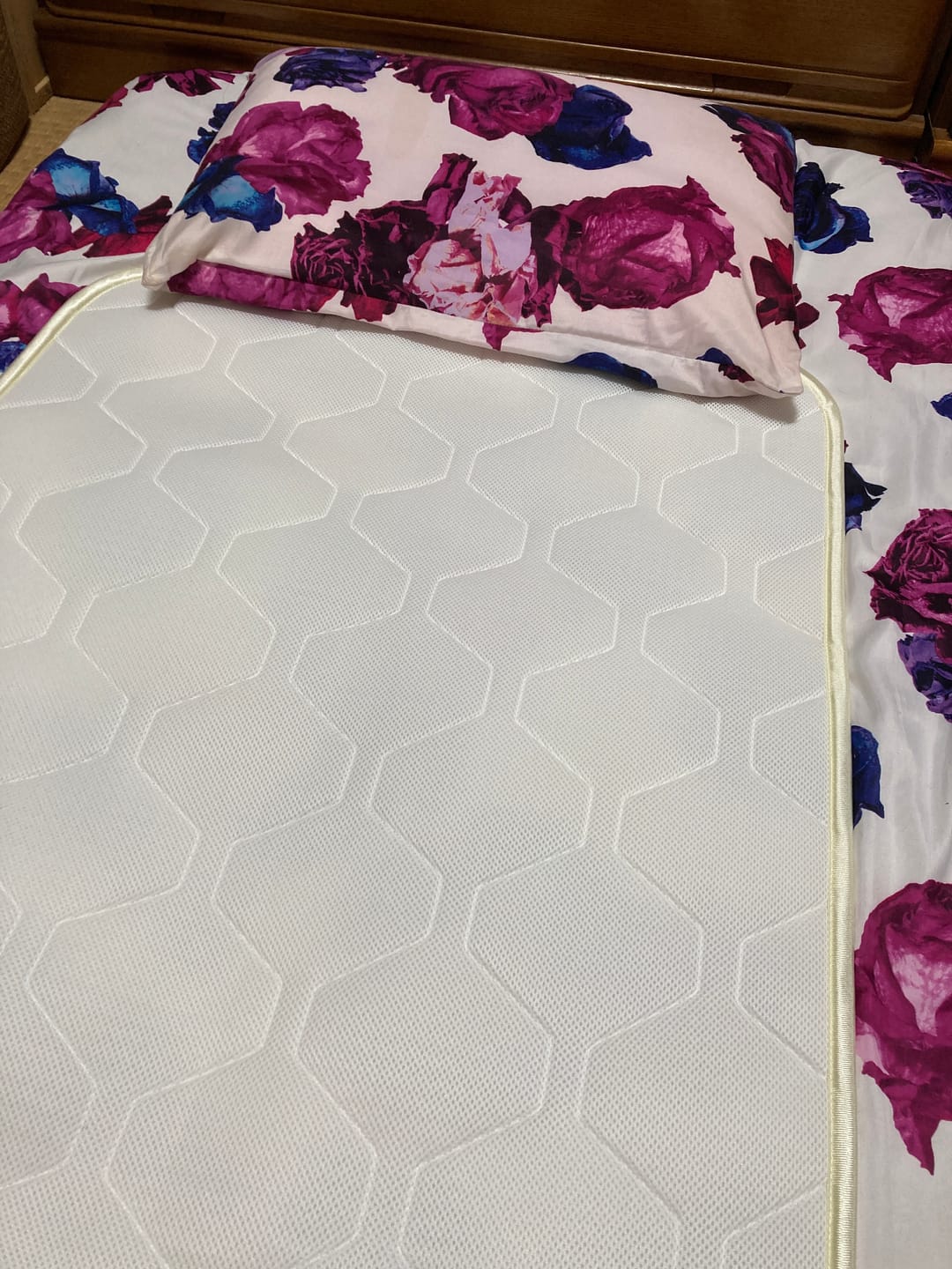 Customer photo review of SLEEP HEXAGON　ホルミシスポータブルパッド
