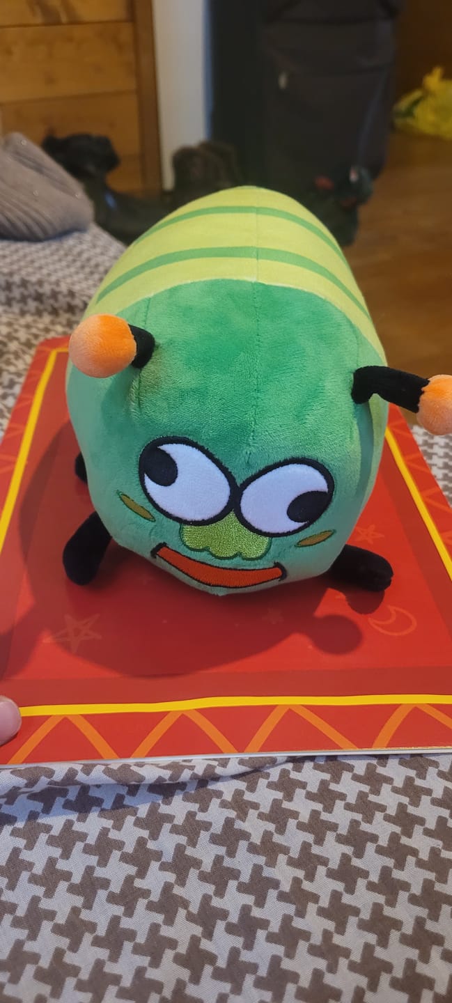 Customer photo review of Peluche Bruco Gianluco + Albo Fumetti e Canzoni!