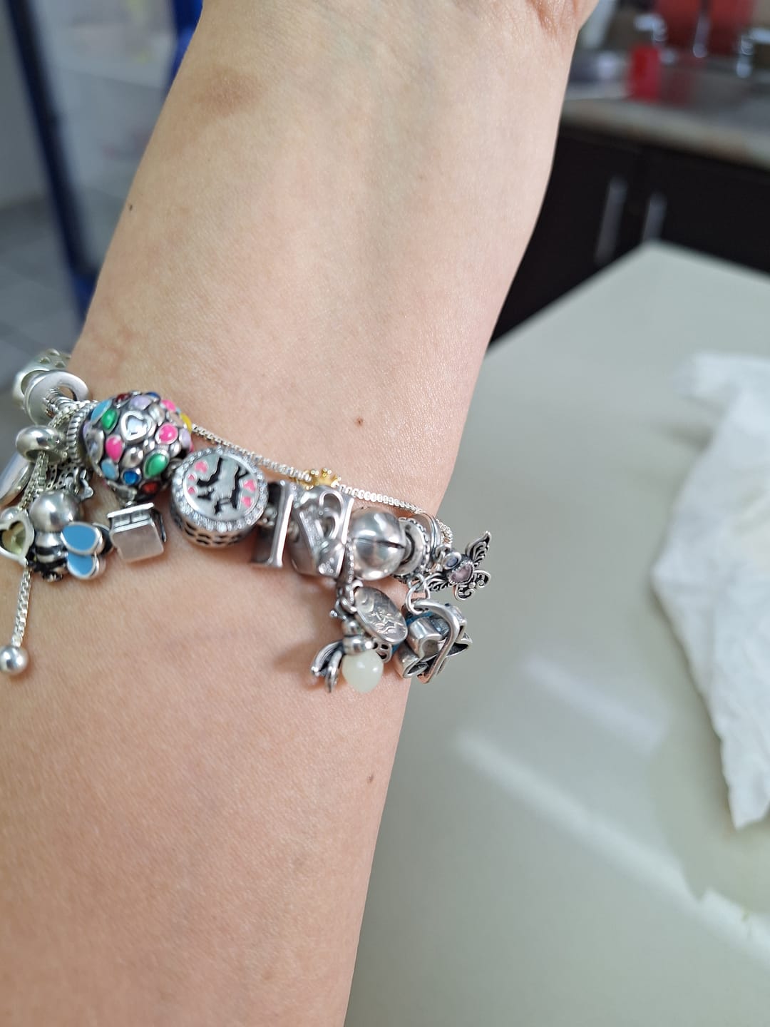 Customer photo review of Pulsera Esfera de Amor y Corazon