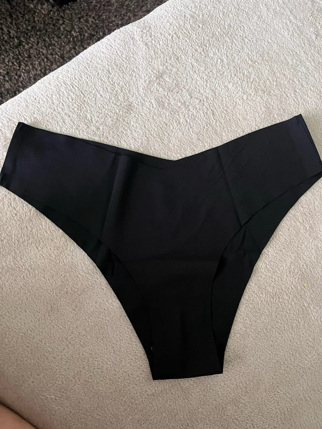 Customer photo review of NUBELLE - Nahtloser V-Shape Slip 3er Set