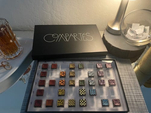 Customer photo review of 40 Piece Signature Truffles Gift Box