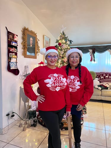 Customer photo review of Unisex Red Paz y Amor Sweatshirt