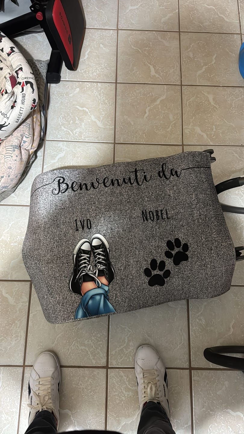 Customer photo review of Scarpe e zampe - Zerbino personalizzato