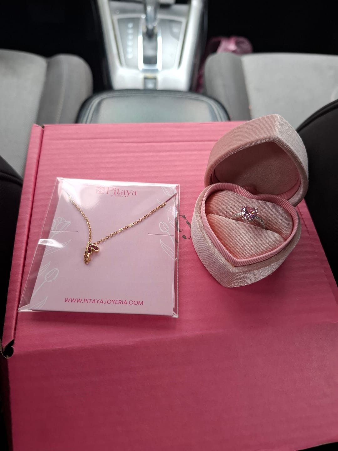 Customer photo review of Anillo Promesa Heart Pink Plata 925