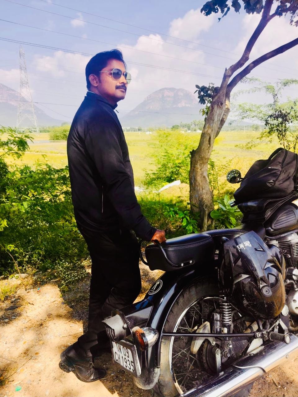 Customer photo review of Navy Blue - Sunblock Jacket
