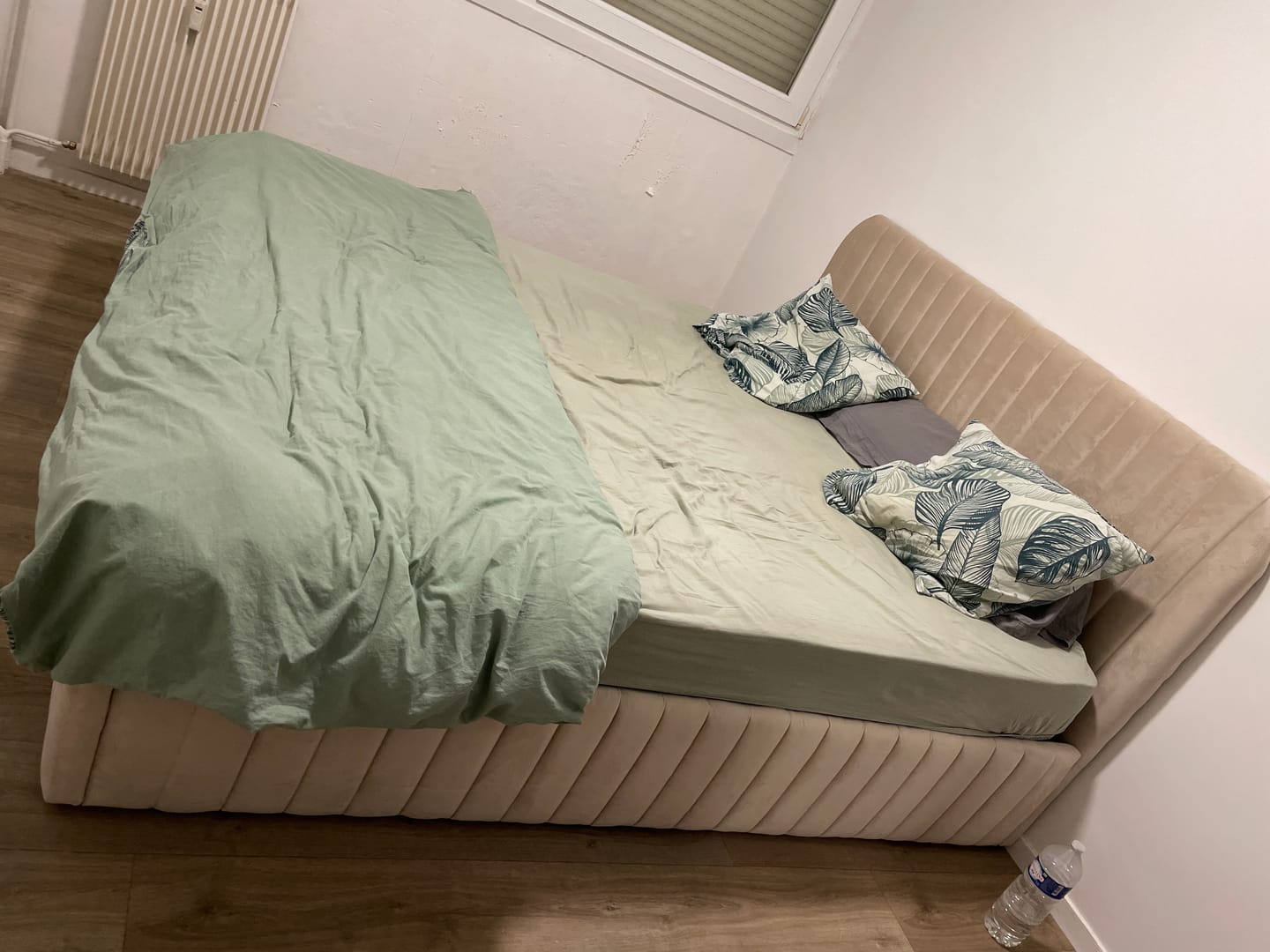 Customer photo review of Lit design avec coffre de rangement - MAELLE