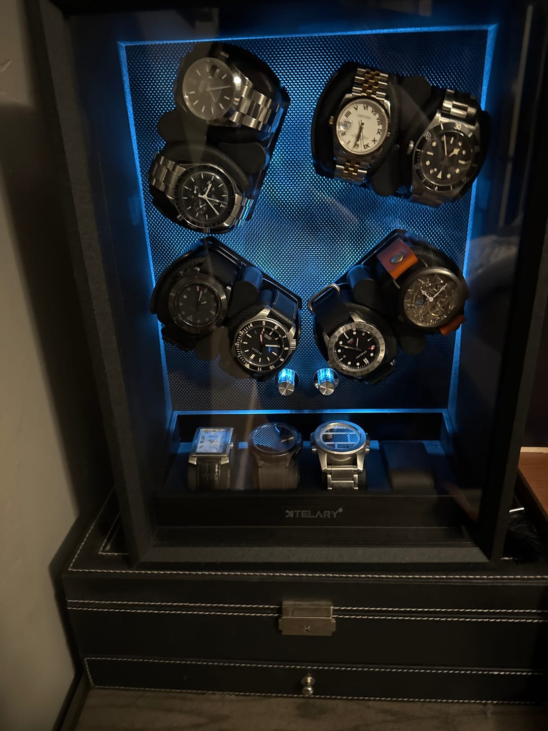 Customer photo review of 8 + 4 Watch Winder with Extra Storages Aurora Blue Light Quiet Motors - Black