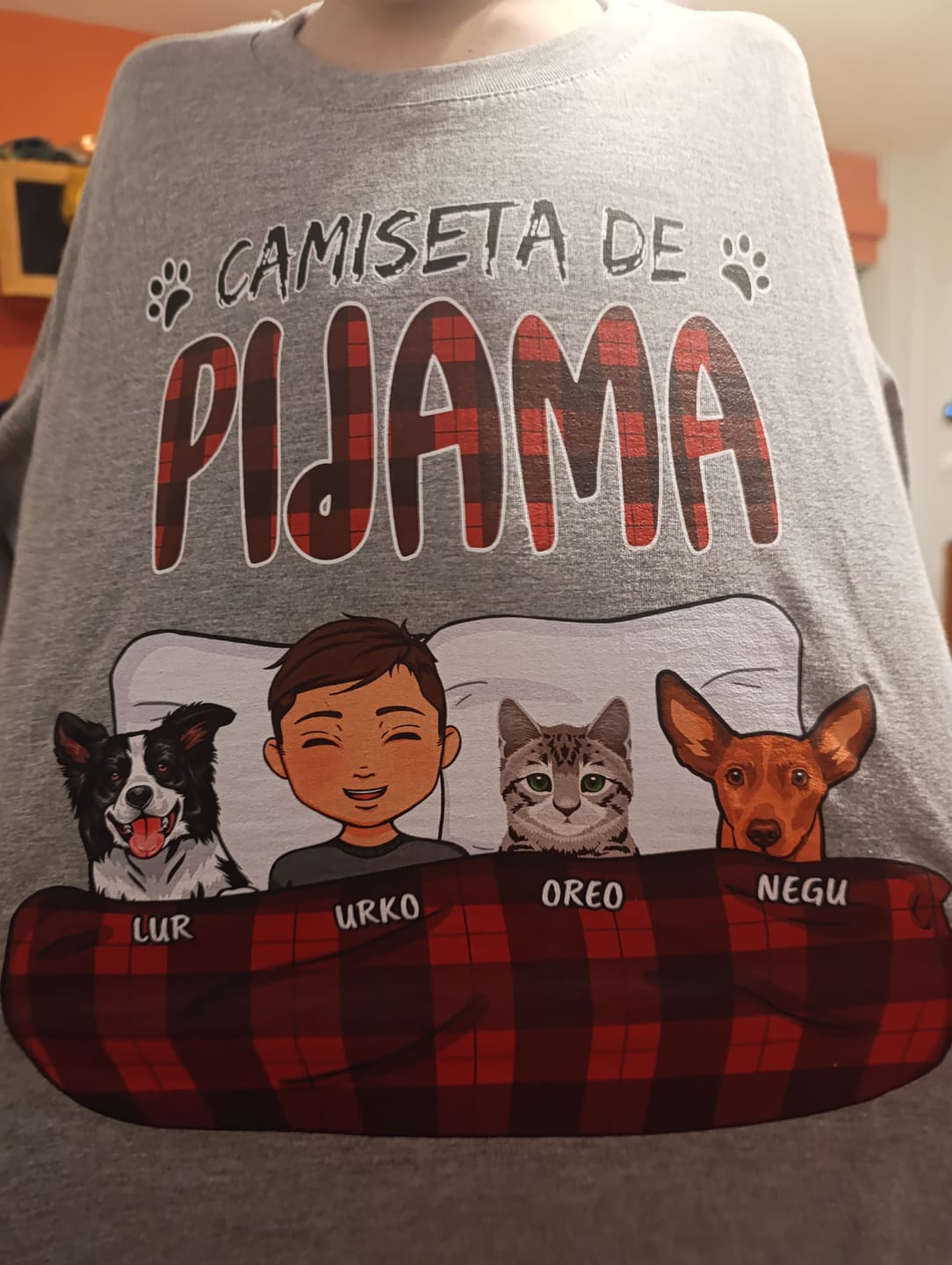 Customer photo review of Mi camiseta de pijama - Camiseta personalizada
