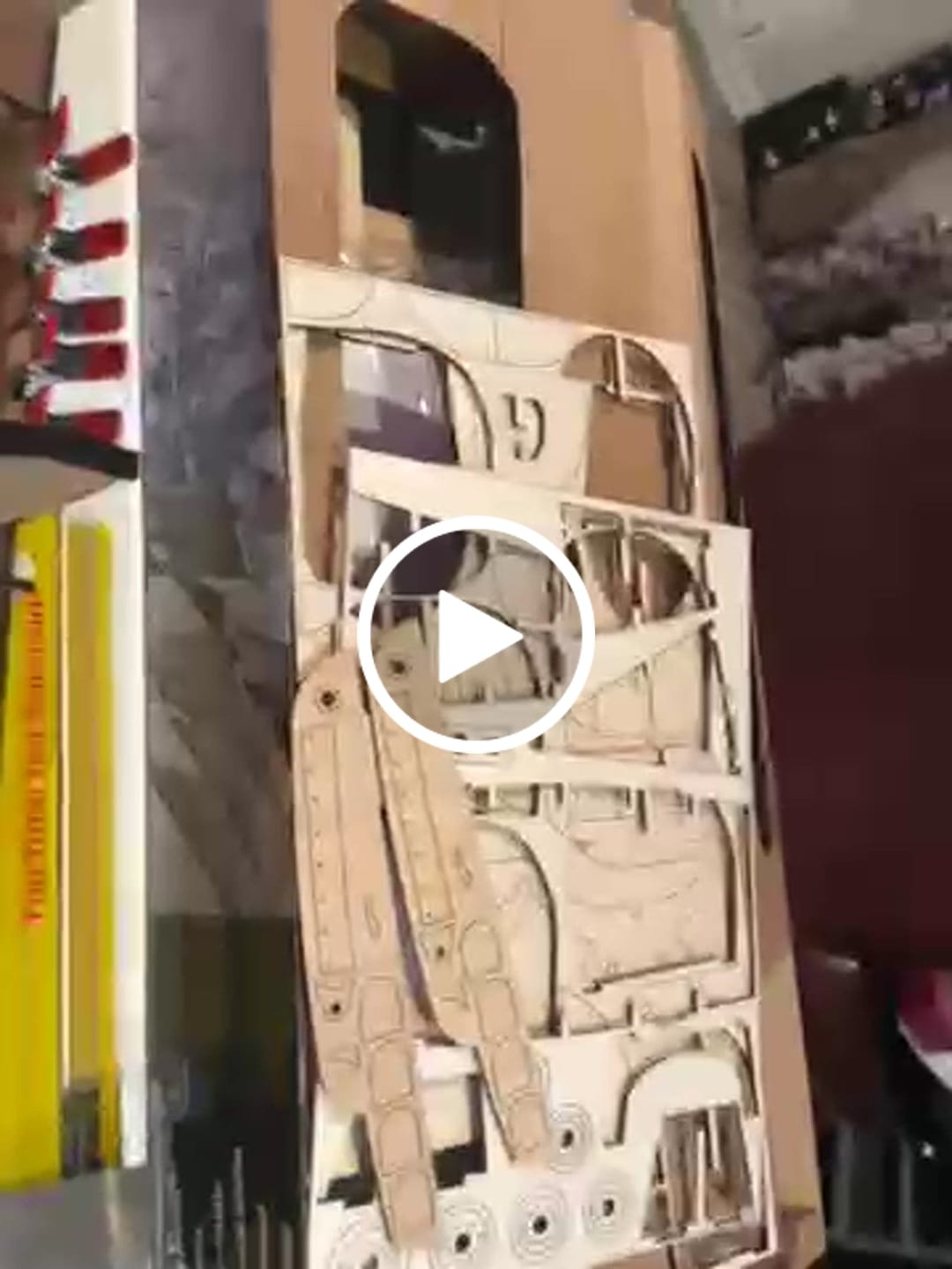 Customer video review of Maqueta Barco Santa María Starter Pack