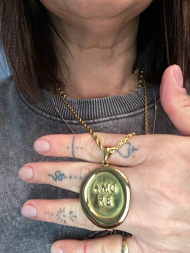 Customer photo review of Ciondolo "Amore"